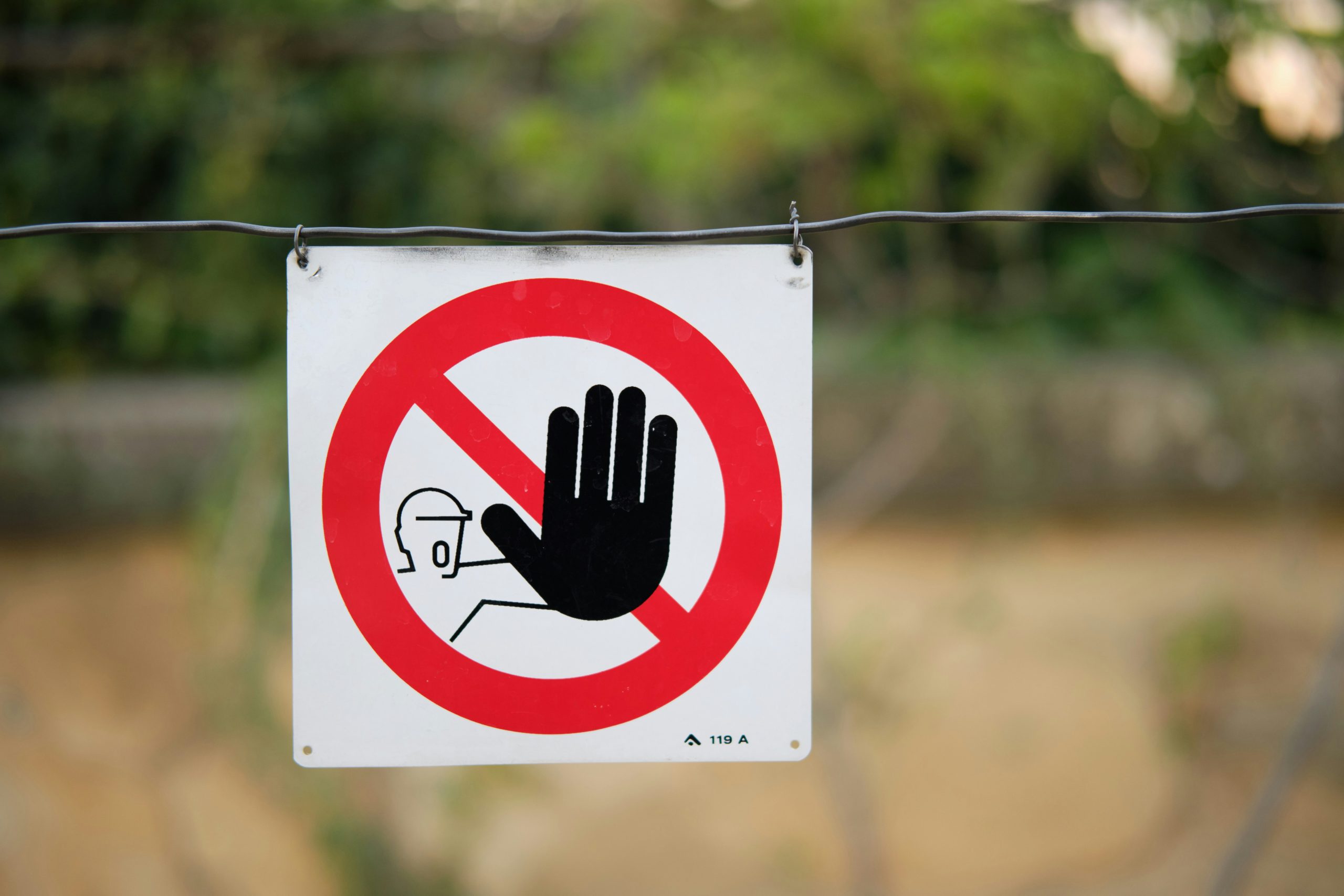 Minusy Franczyzy. Wady Modelu Franczyzowego, które trzeba znać przed podpisaniem umowy Minusy Franczyzy. Wady Modelu Franczyzowego, które trzeba znać przed podpisaniem umowy